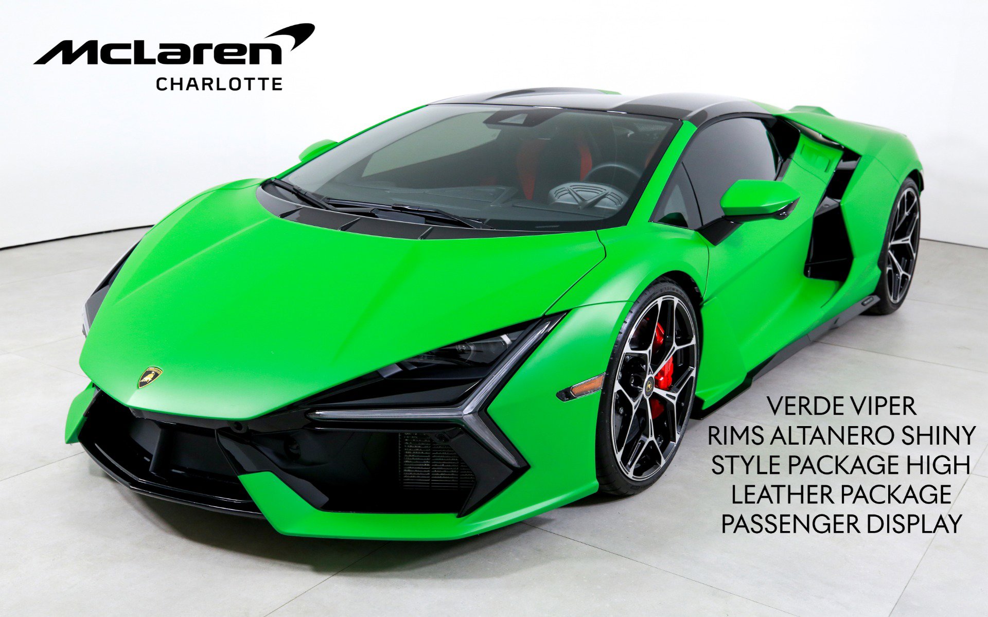 Used 2024 Lamborghini Revuelto image 1