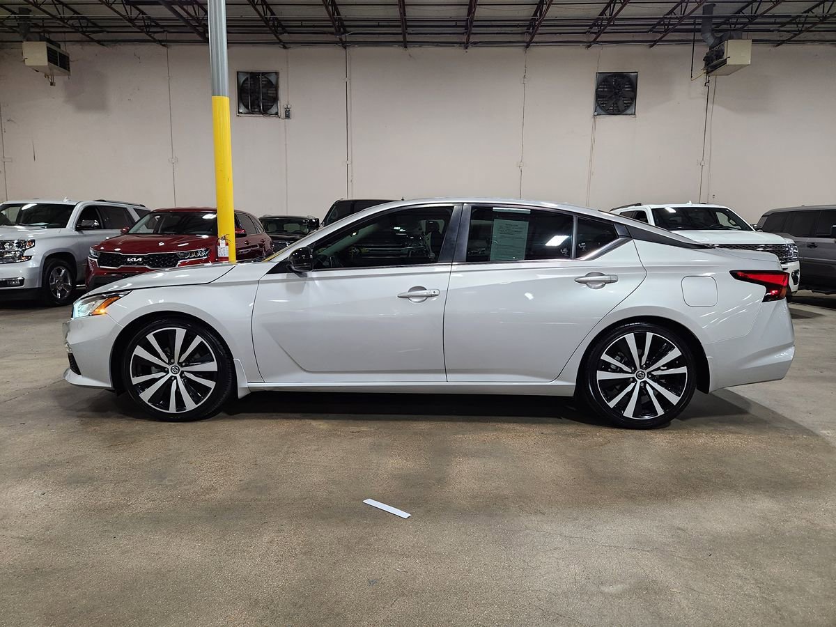 Used 2020 Nissan Altima 2.5 SR w/ Premium Package image 7