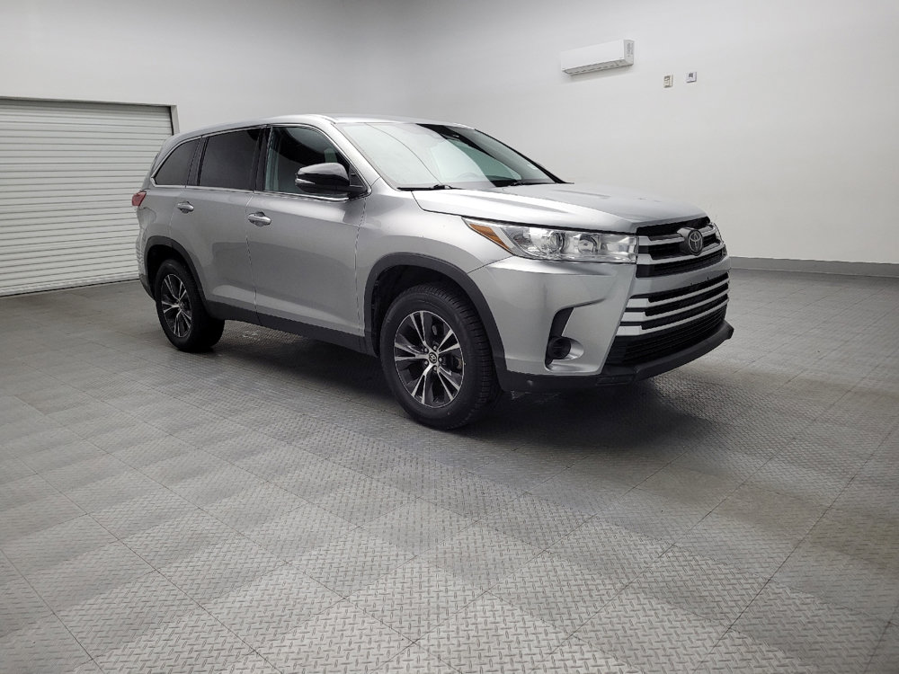 Used 2019 Toyota Highlander LE image 13