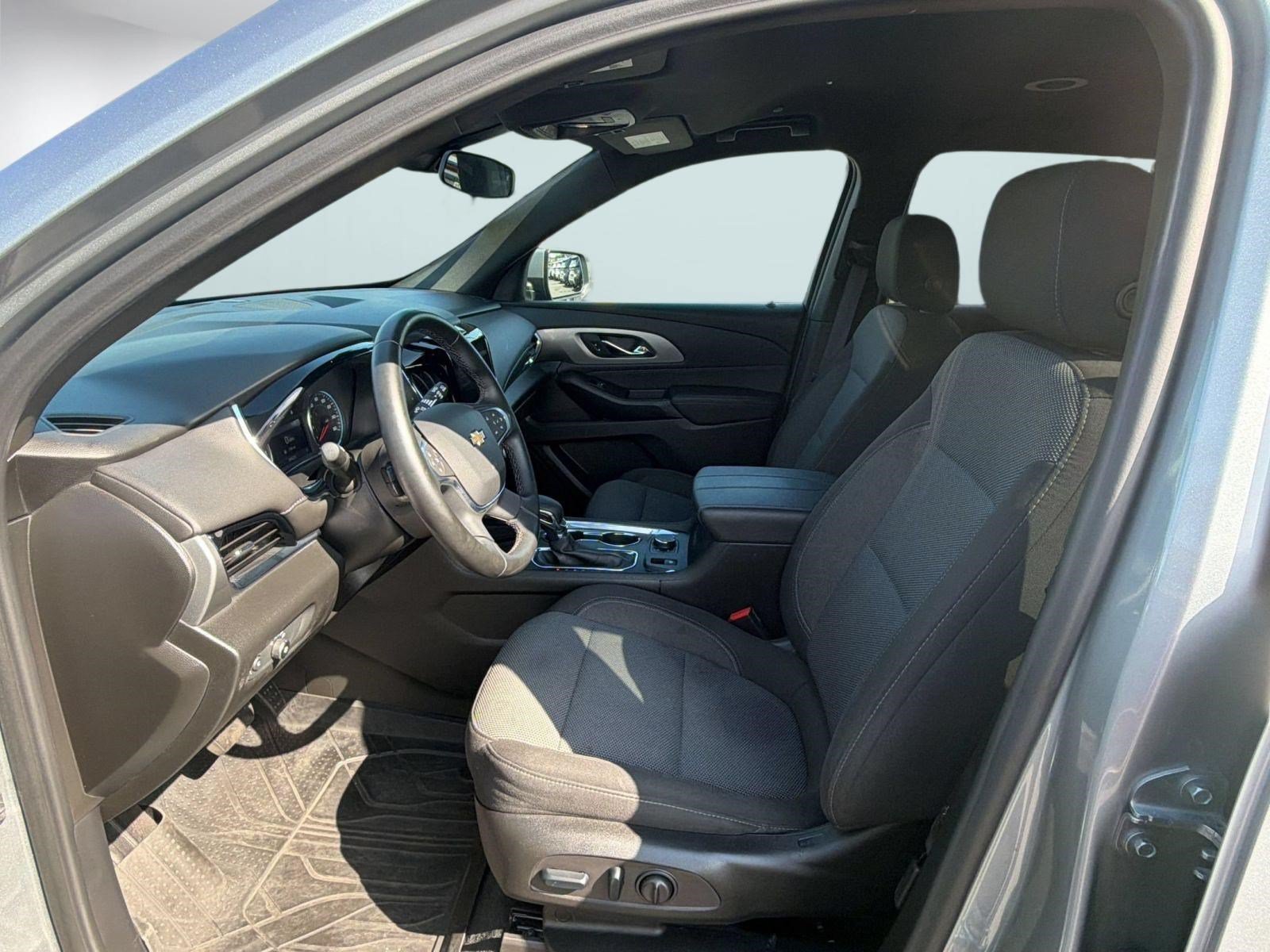 Used 2023 Chevrolet Traverse LT w/ LPO, Floor Liner Package AWD/4WD image 5