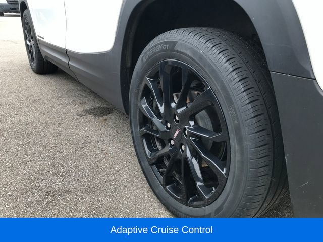 Used 2023 GMC Terrain SLE w/ Driver Convenience Package image 11