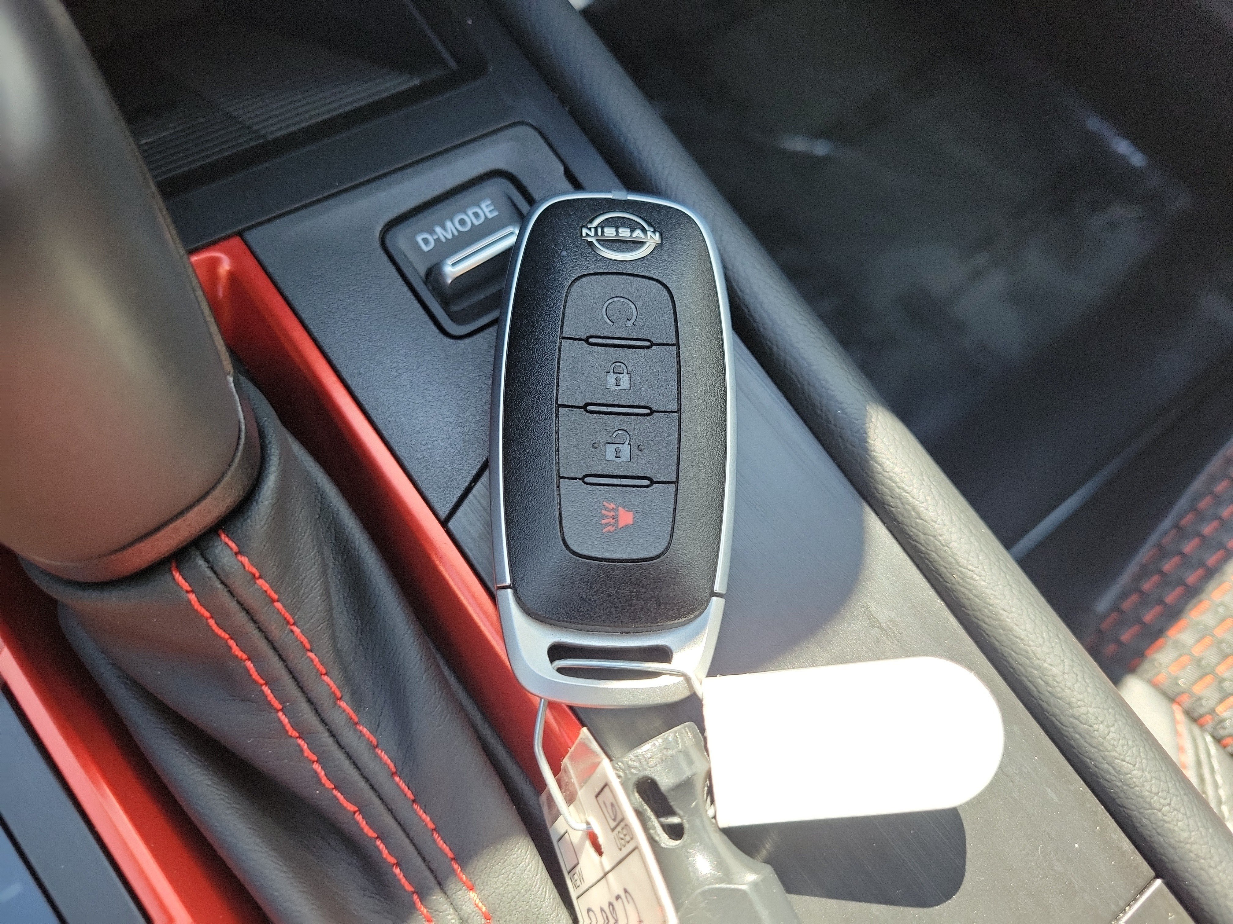 Used 2025 Nissan Kicks SR w/ SR Premium Package AWD/4WD image 29