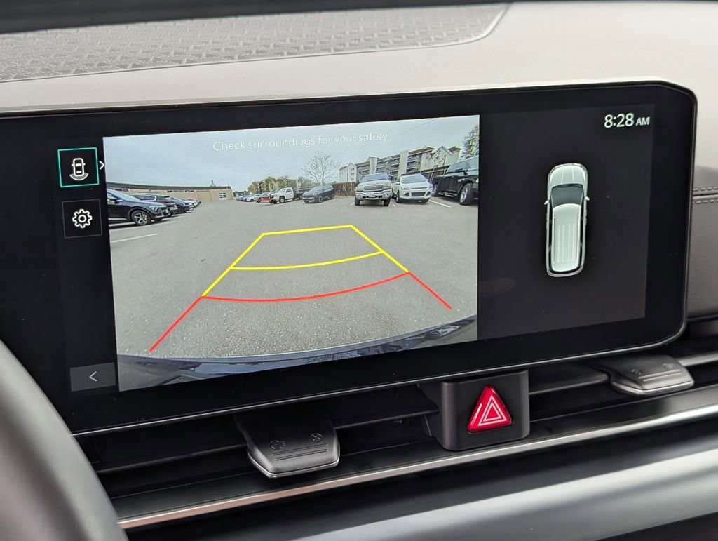 Used 2025 Kia Carnival FWD image 28