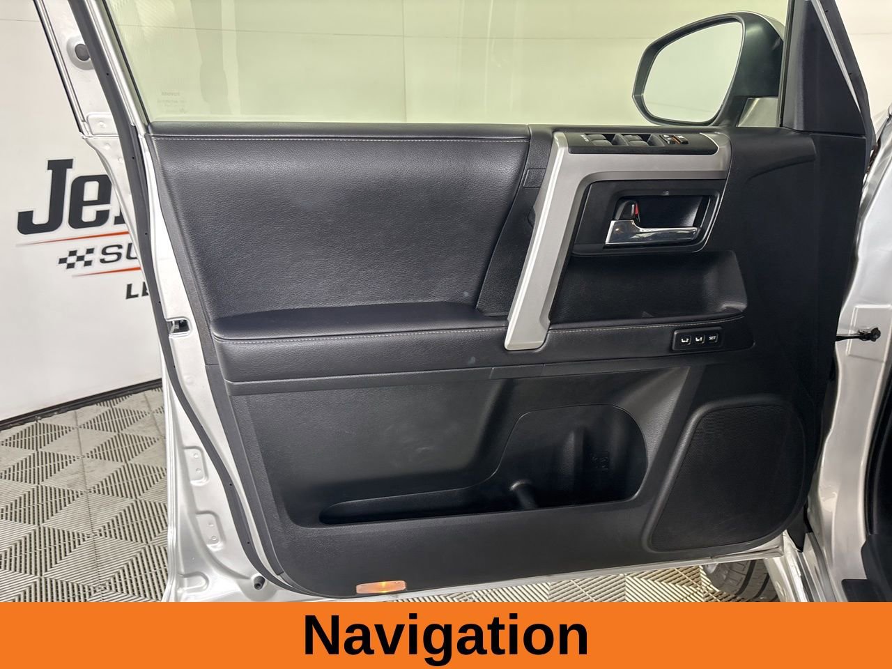 Used 2021 Toyota 4Runner Limited AWD/4WD image 9