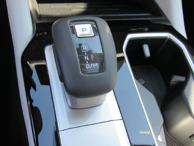 New 2026 Mitsubishi Outlander SE FWD image 20