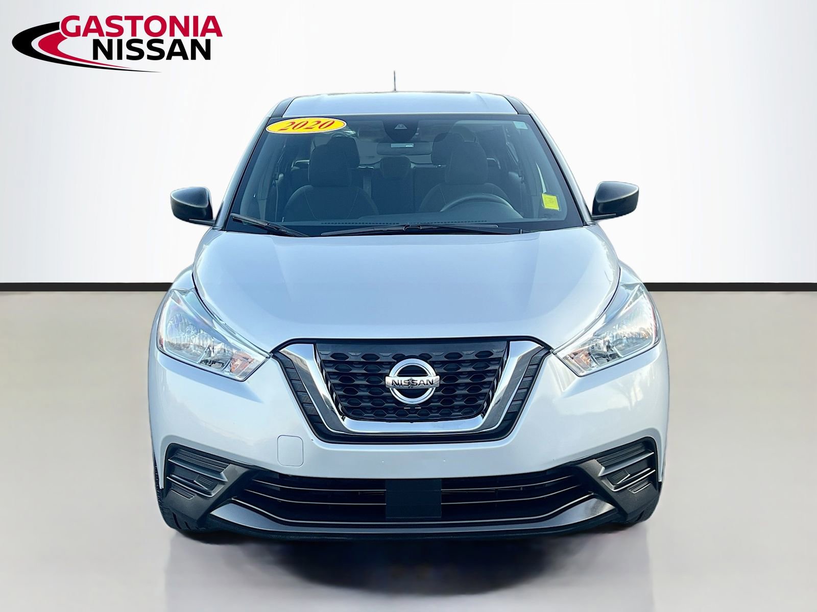 Used 2020 Nissan Kicks S image 2