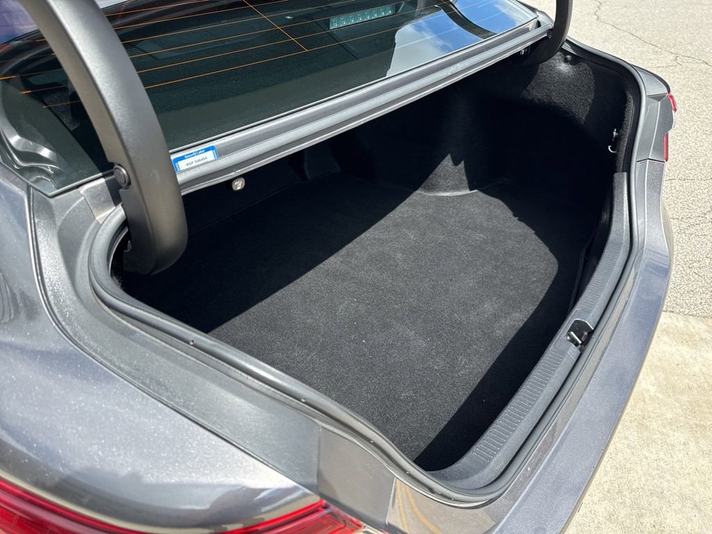 Used 2019 Toyota Camry XSE FWD image 16