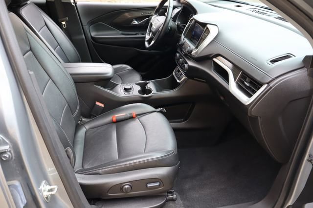 Used 2024 GMC Terrain SLT FWD image 16