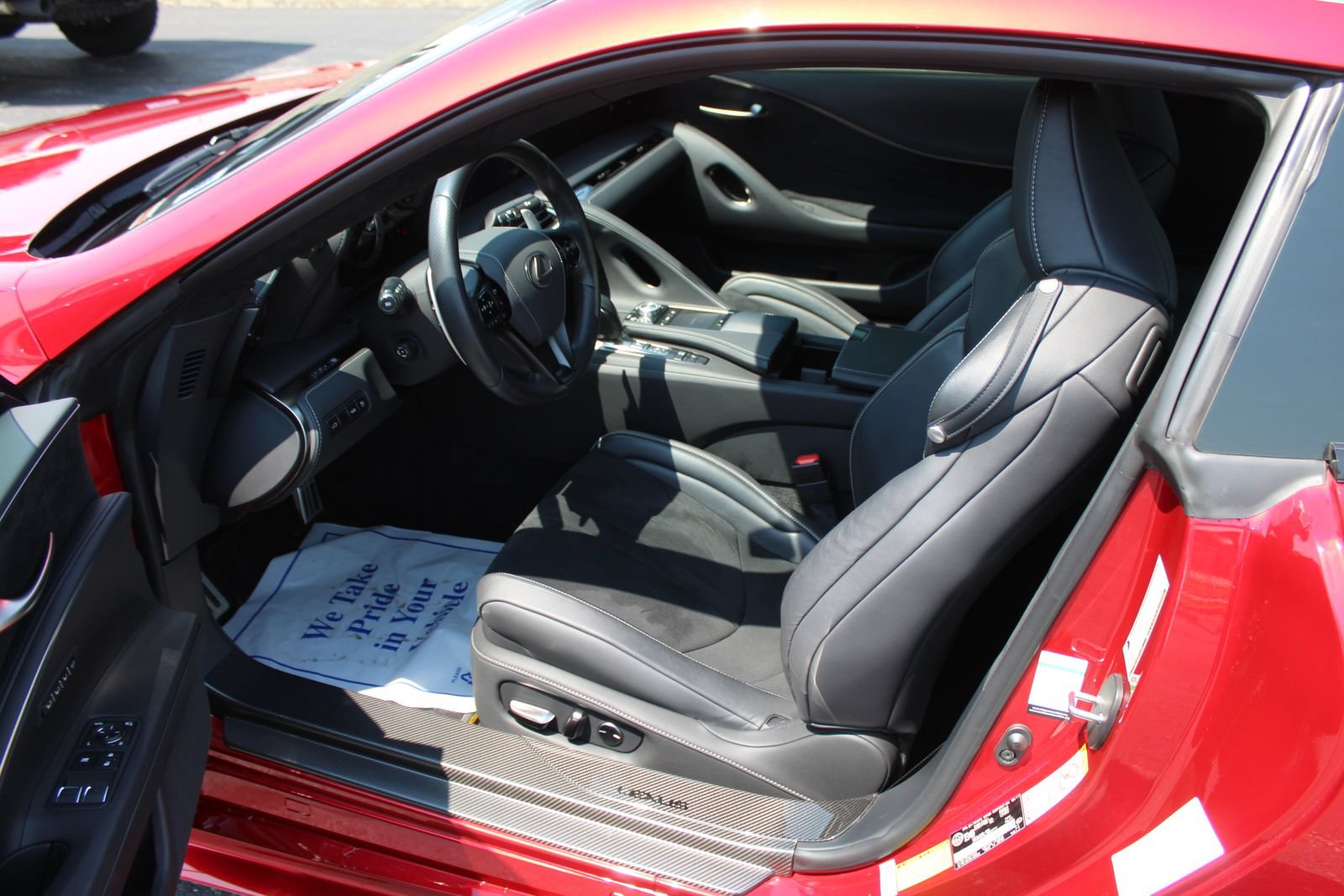 Used 2018 Lexus LC 500 Coupe RWD image 16