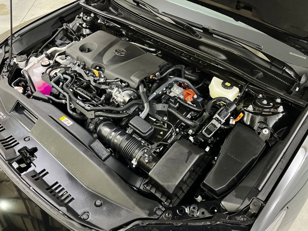 Used 2026 Toyota Camry XLE w/ Premium Plus Package image 12