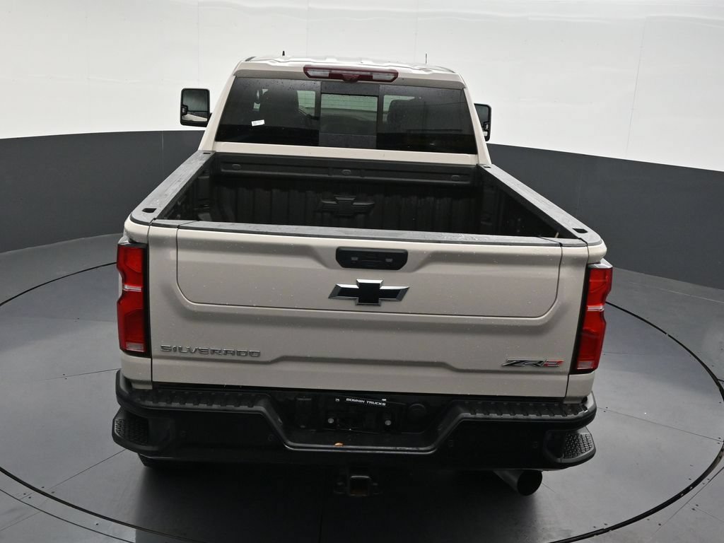 Used 2026 Chevrolet Silverado 2500 ZR2 AWD/4WD image 19