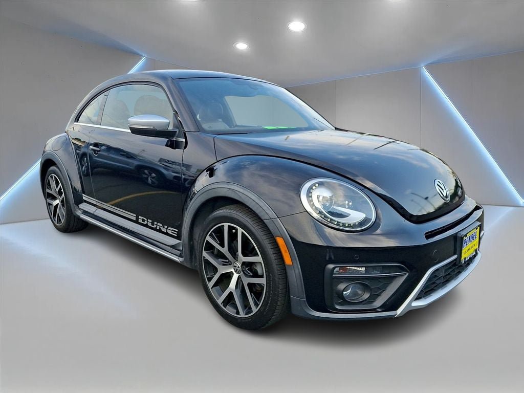 Used 2017 Volkswagen Beetle 1.8T Dune FWD image 3