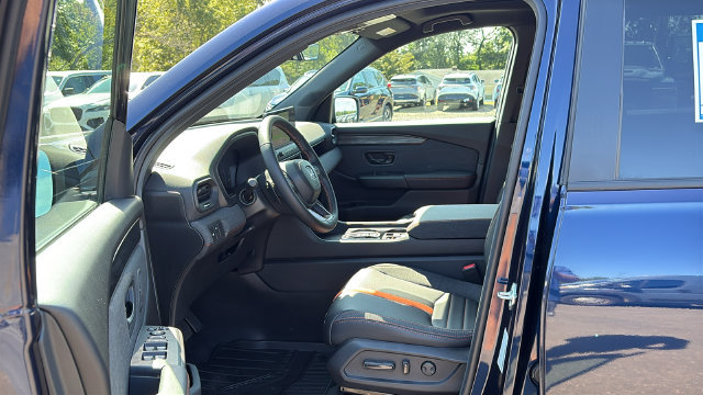 Used 2026 Honda Passport TrailSport image 10
