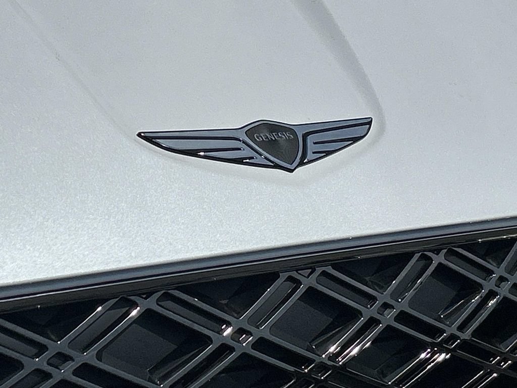 New 2027 Genesis GV70 2.5T Advanced AWD/4WD image 11