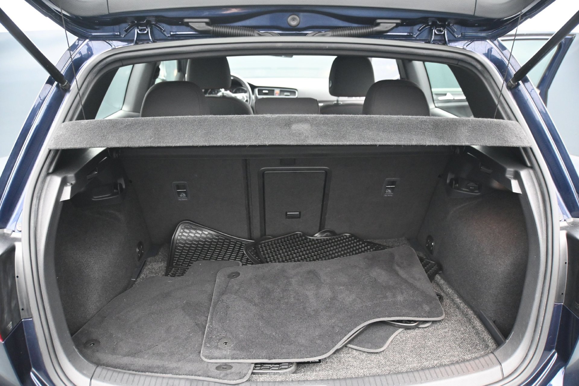 Used 2016 Volkswagen GTI S FWD image 15