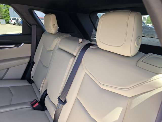 Used 2019 Cadillac XT5 FWD image 29