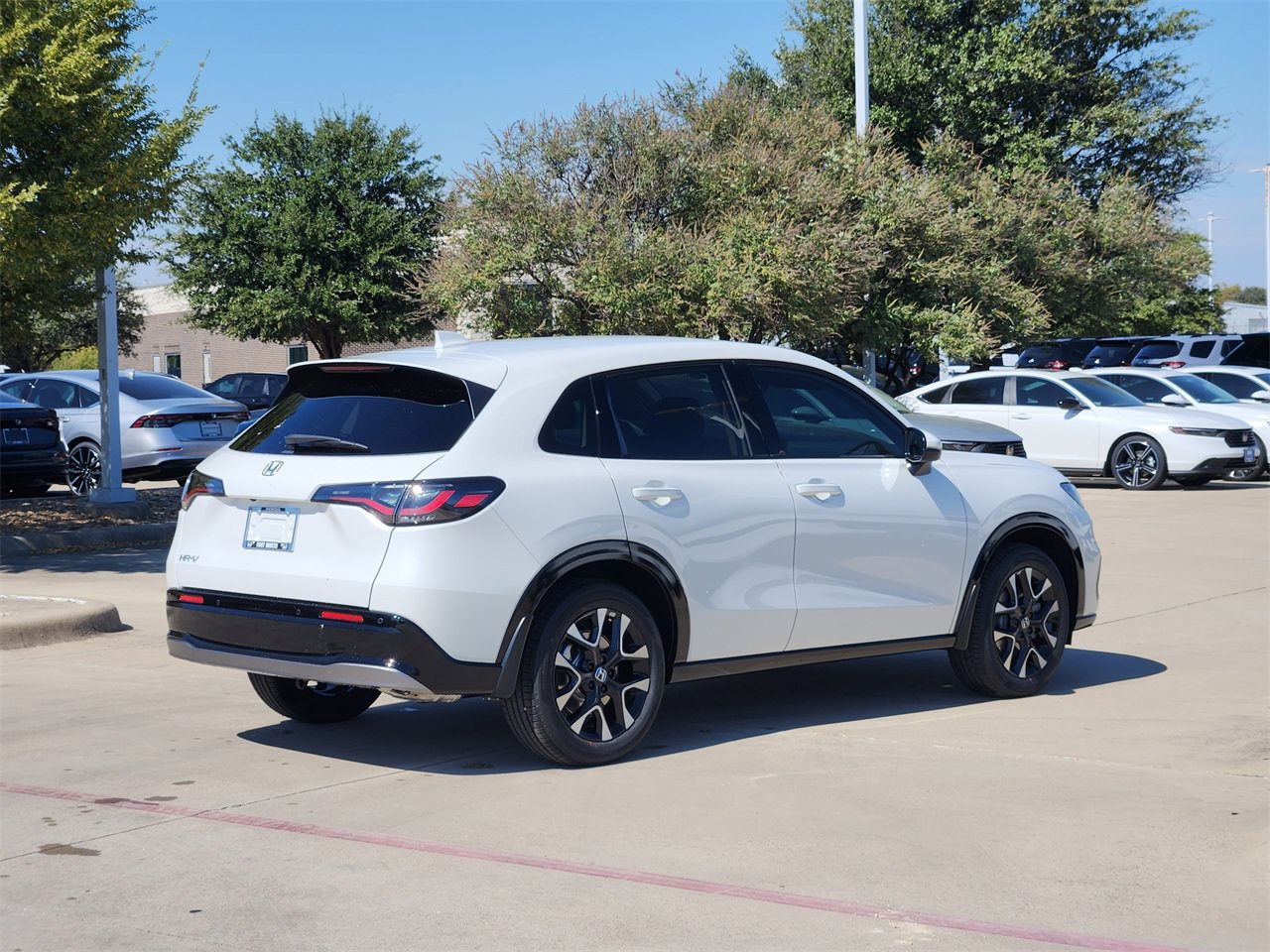 New 2027 Honda HR-V EX-L image 3