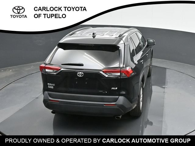 Used 2021 Toyota RAV4 XLE FWD image 28