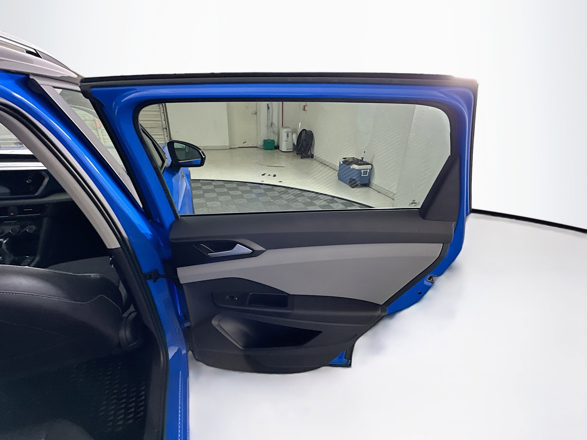 Used 2023 Volkswagen Taos SE FWD image 29