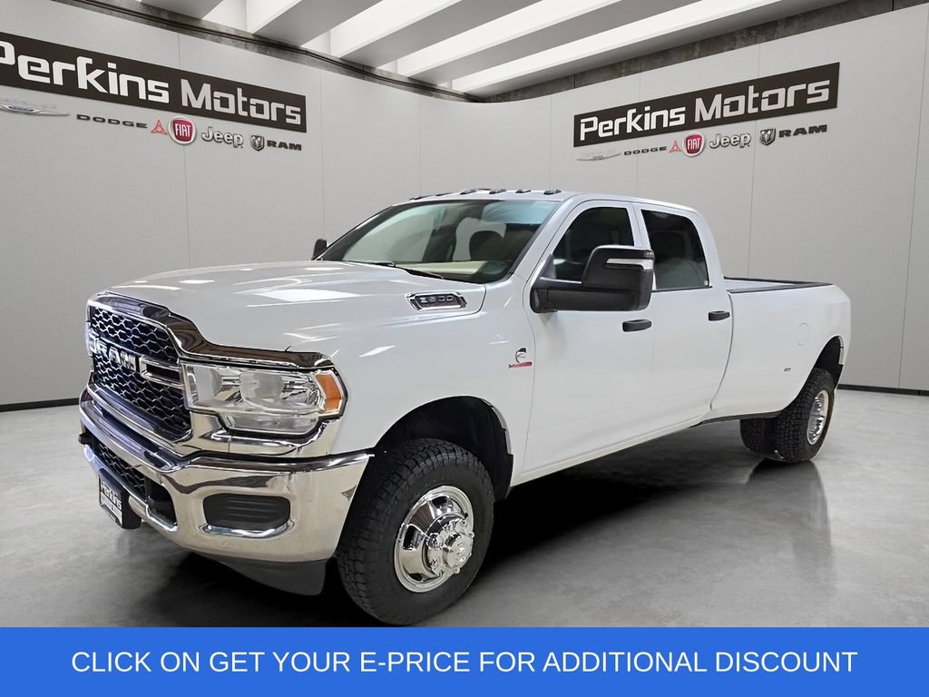 Certified 2024 RAM 3500 Tradesman w/ Chrome Appearance Group AWD/4WD 360° Tour
