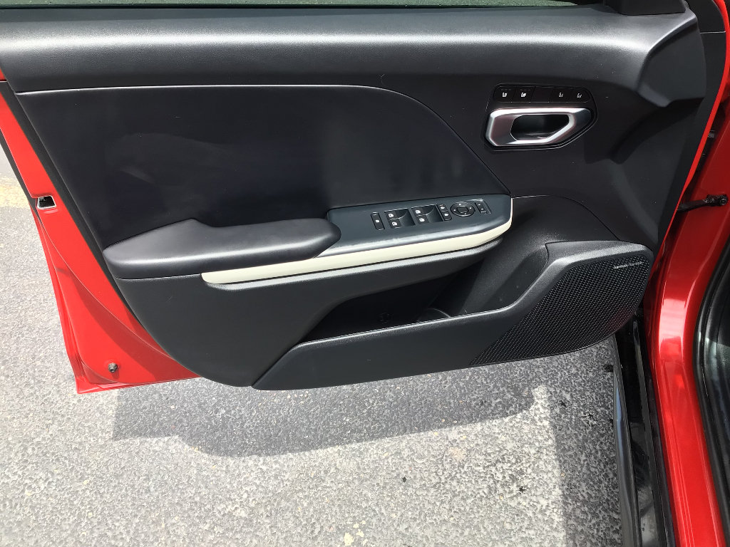 Used 2025 Kia K4 GT-Line Turbo FWD image 9