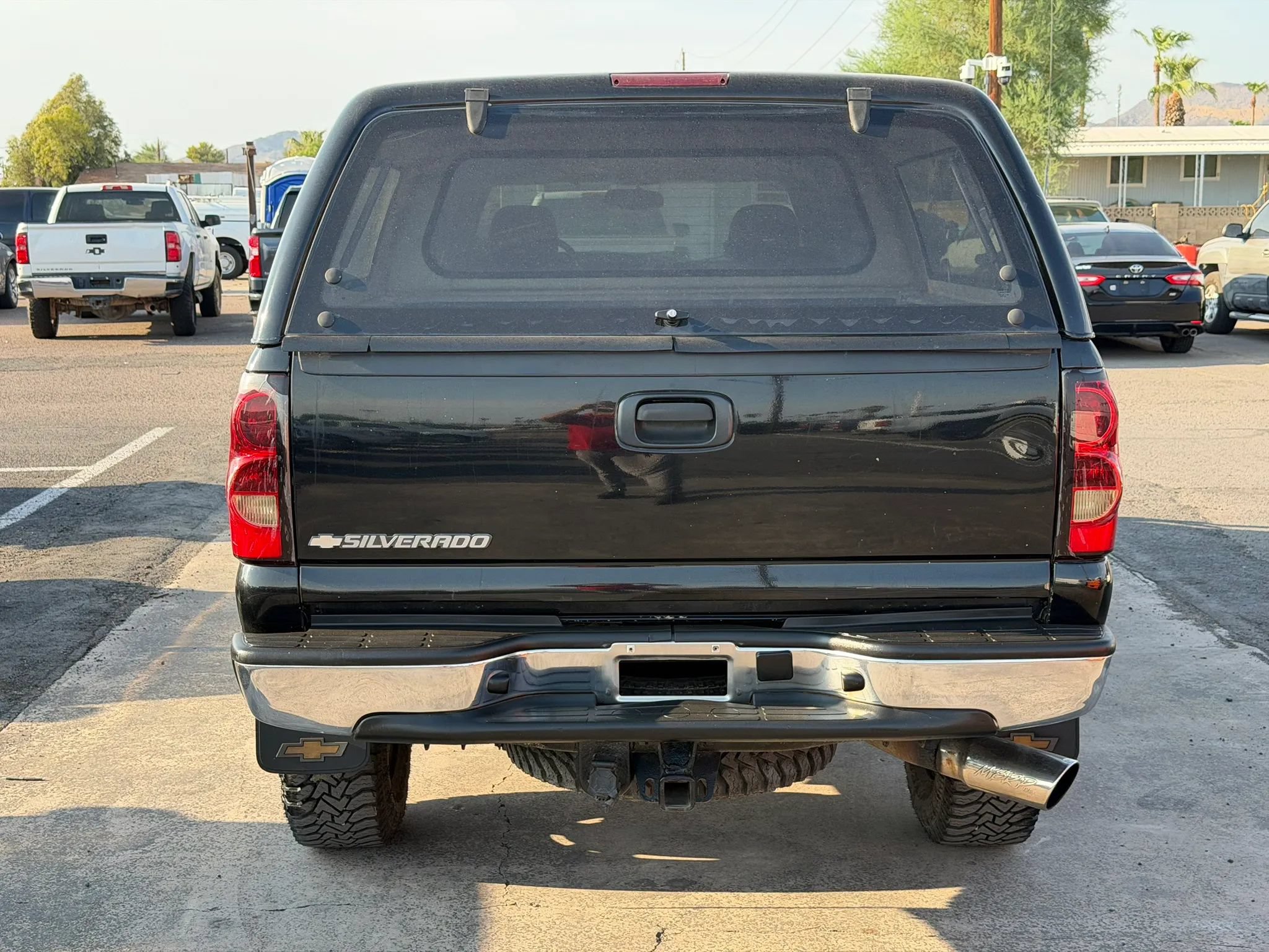 Used 2006 Chevrolet Silverado 2500 LT w/ Heavy-Duty Power Package AWD/4WD image 9
