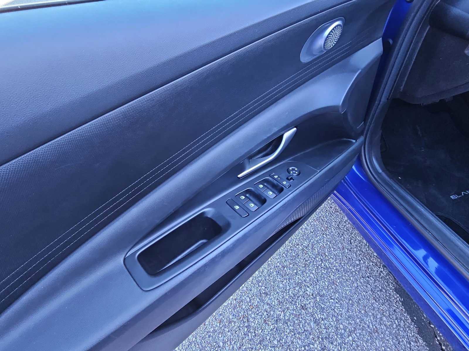 Used 2024 Hyundai Elantra SEL image 17