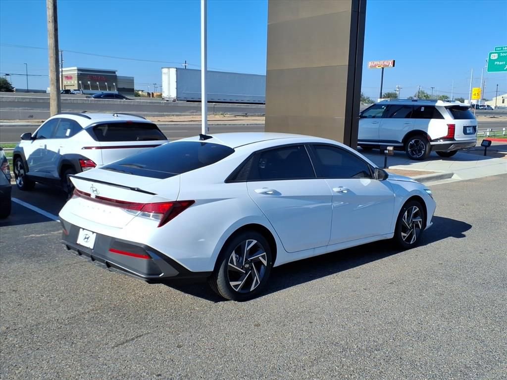 New 2025 Hyundai Elantra Sport image 5