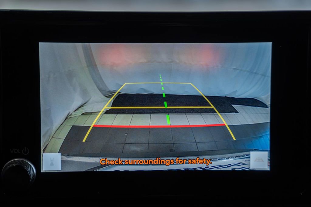 Used 2025 Toyota RAV4 LE image 37