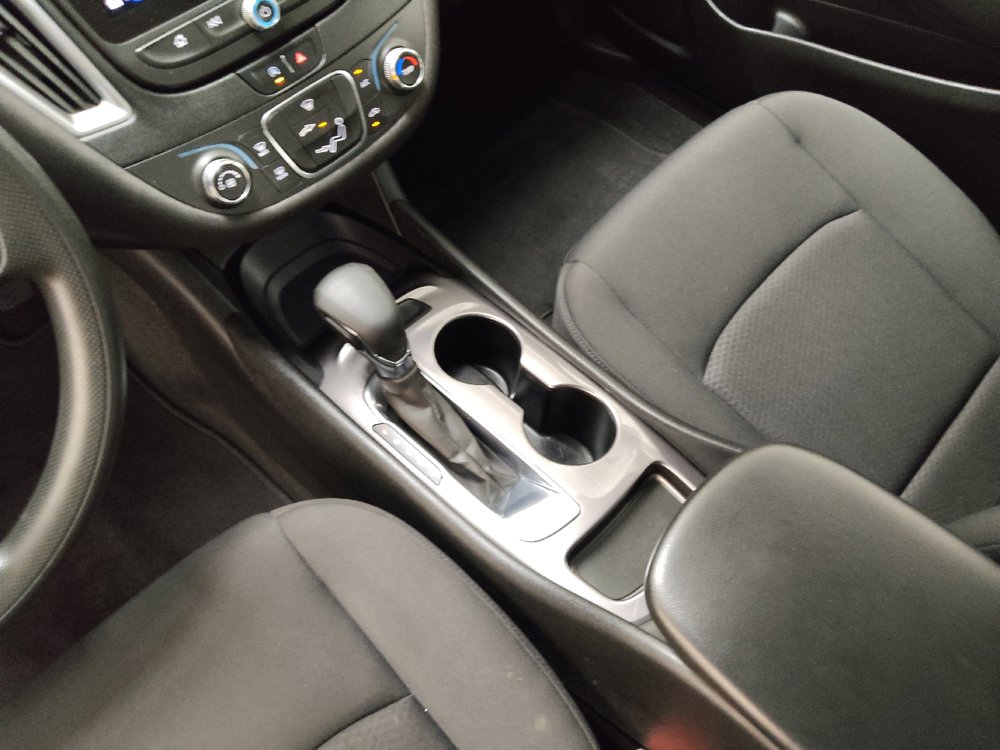 Used 2021 Chevrolet Malibu LS FWD image 26