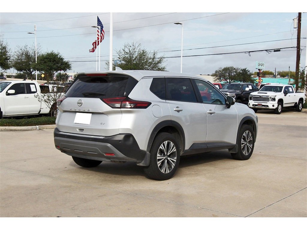 Used 2022 Nissan Rogue SV image 6