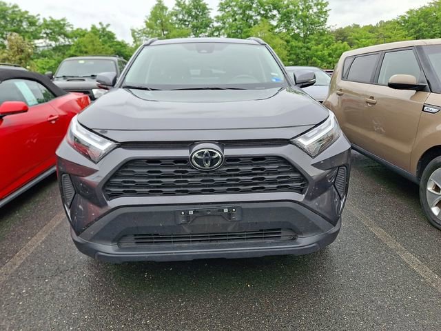 Used 2025 Toyota RAV4 XLE AWD/4WD image 4