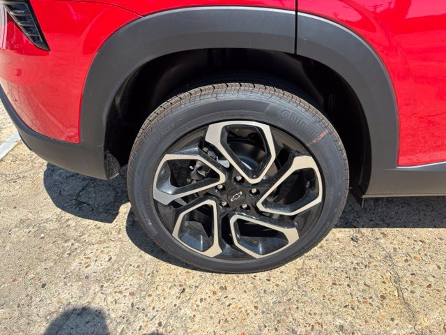 New 2026 Chevrolet Trax RS w/ Sunroof Package FWD image 9