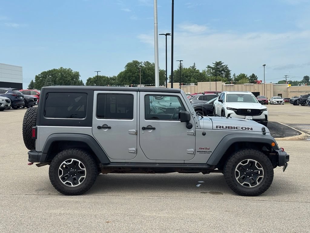 Used 2015 Jeep Wrangler Unlimited Rubicon AWD/4WD image 31