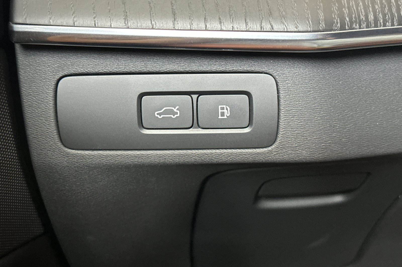 Certified 2024 Volvo XC90 T8 Ultimate w/ Lounge Package AWD/4WD image 35