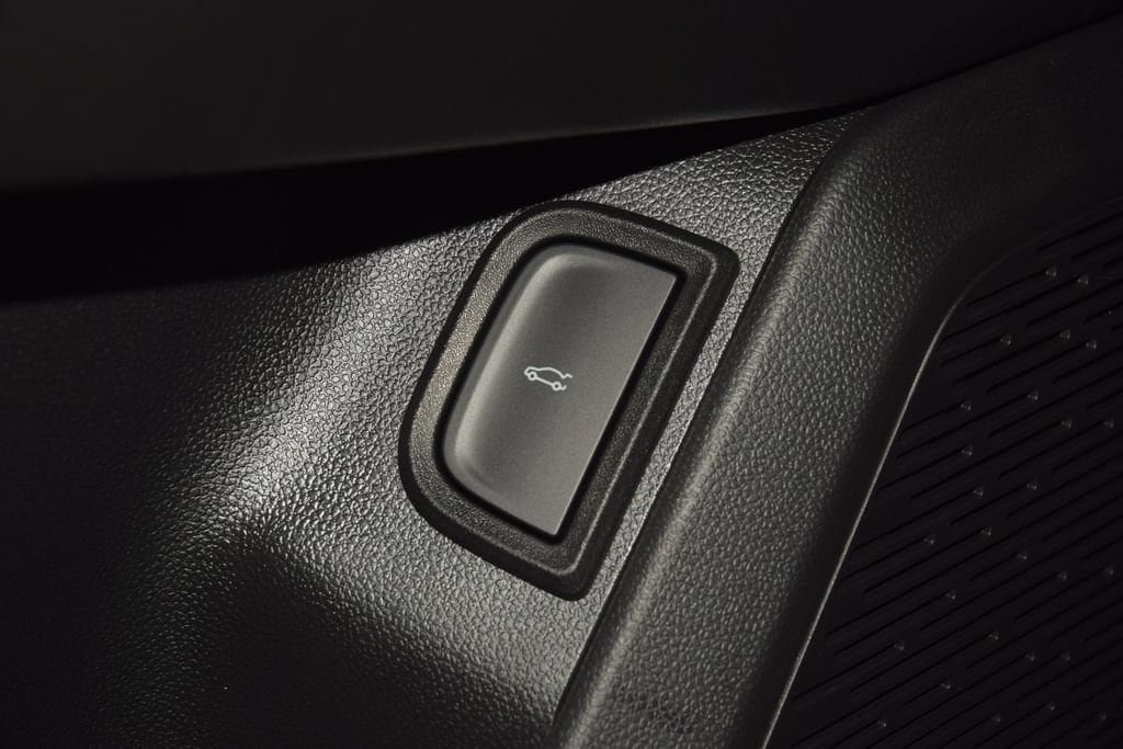 New 2027 Chevrolet Equinox ACTIV w/ Safety and Technology Package FWD image 50