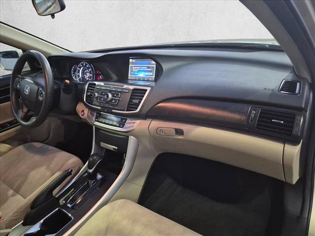 Used 2015 Honda Accord EX image 22