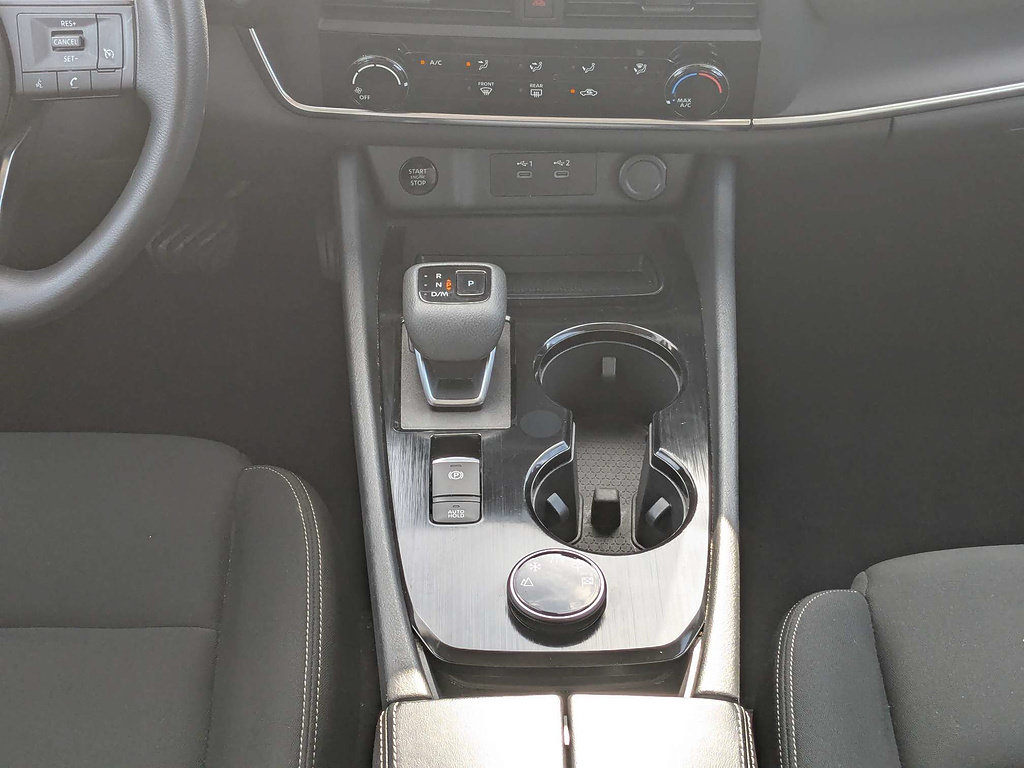Used 2024 Nissan Rogue S AWD/4WD image 19