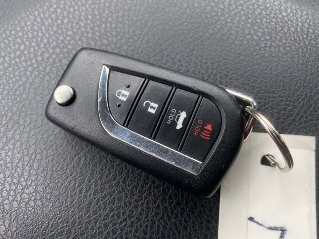 Used 2023 Toyota Camry SE image 24