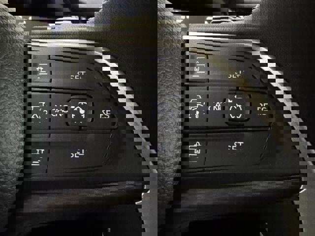 New 2025 Jeep Grand Cherokee Altitude image 27