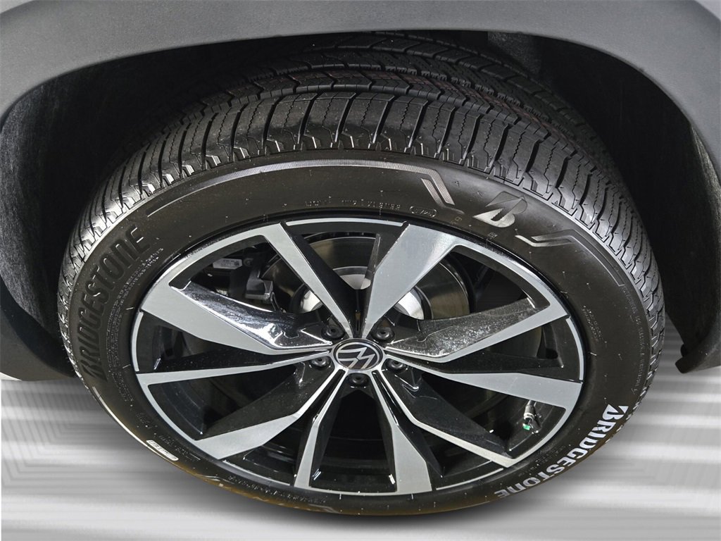 New 2026 Volkswagen Atlas SEL Premium R-Line image 4