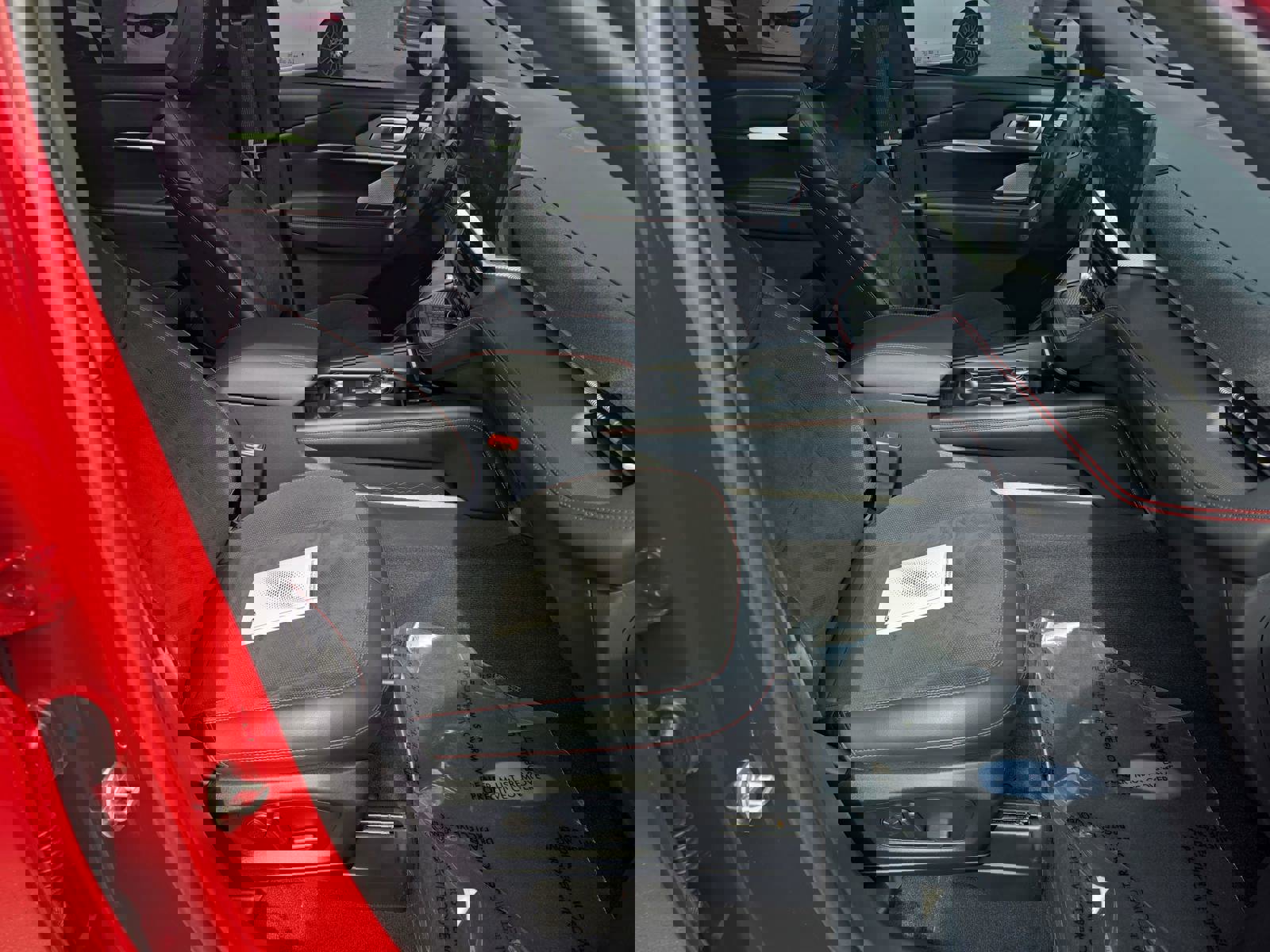 Used 2025 Ford Explorer ST w/ Sun And Sound Package image 10