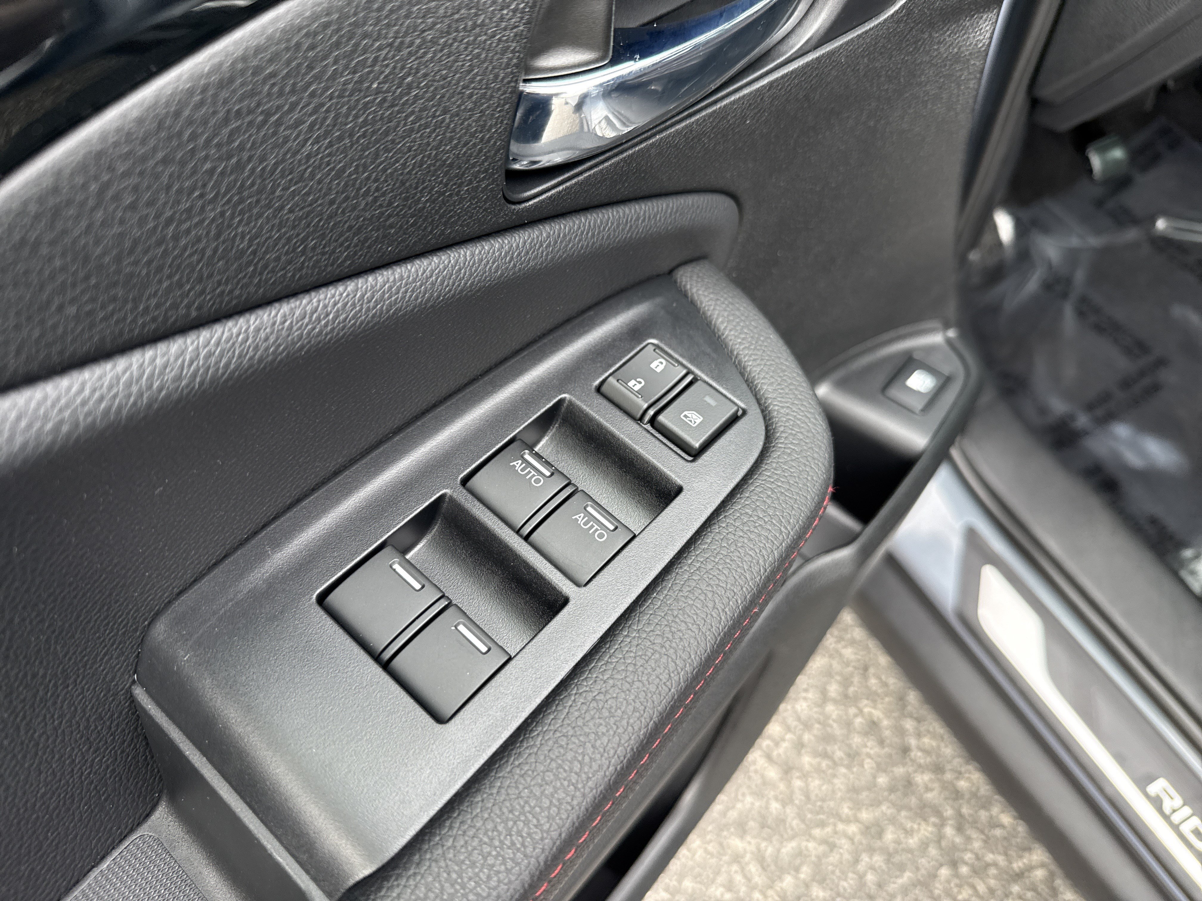 Certified 2025 Honda Ridgeline Black Edition image 15