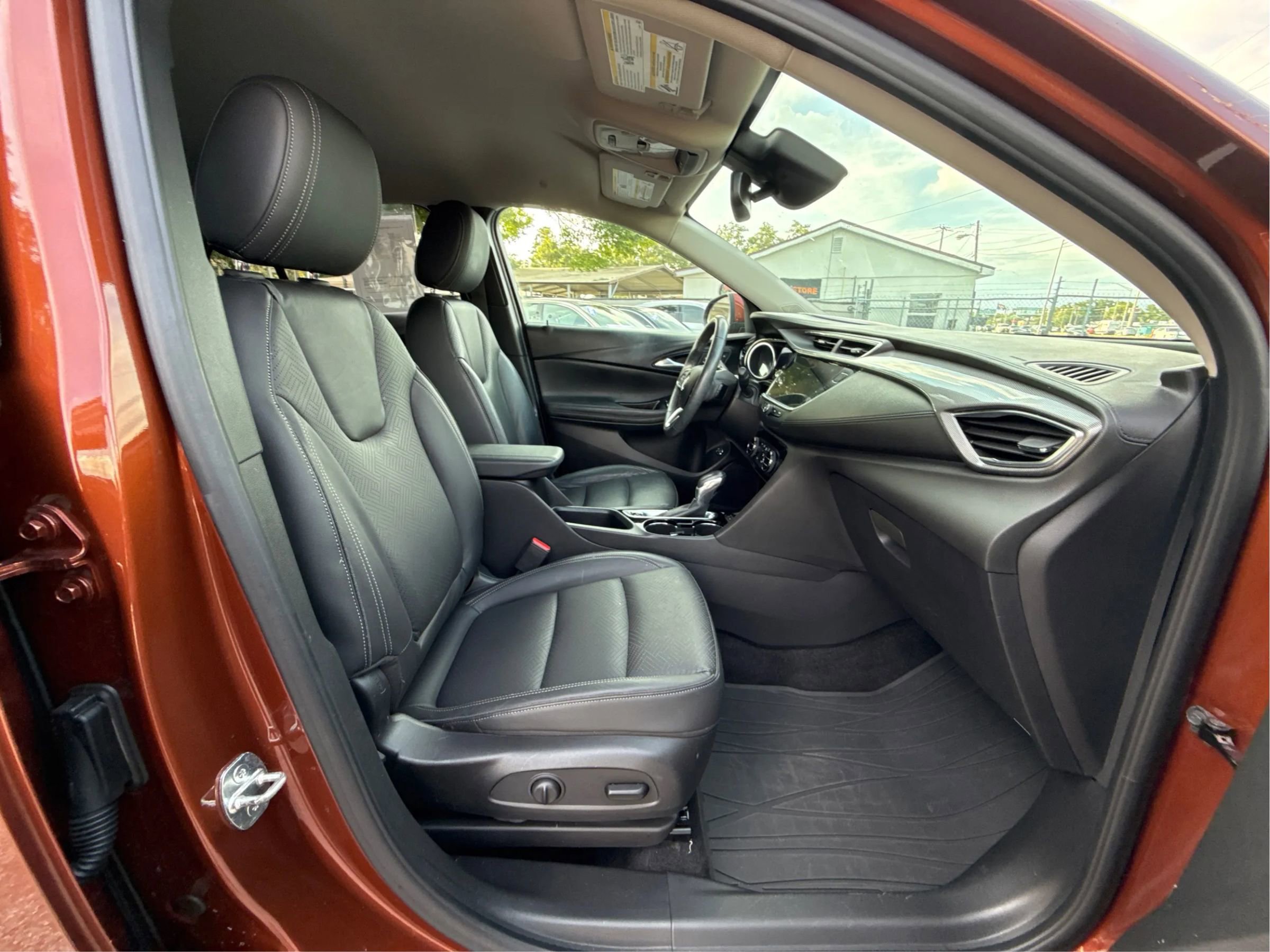 Used 2020 Buick Encore GX Essence w/ Advanced Technology Package AWD/4WD image 24