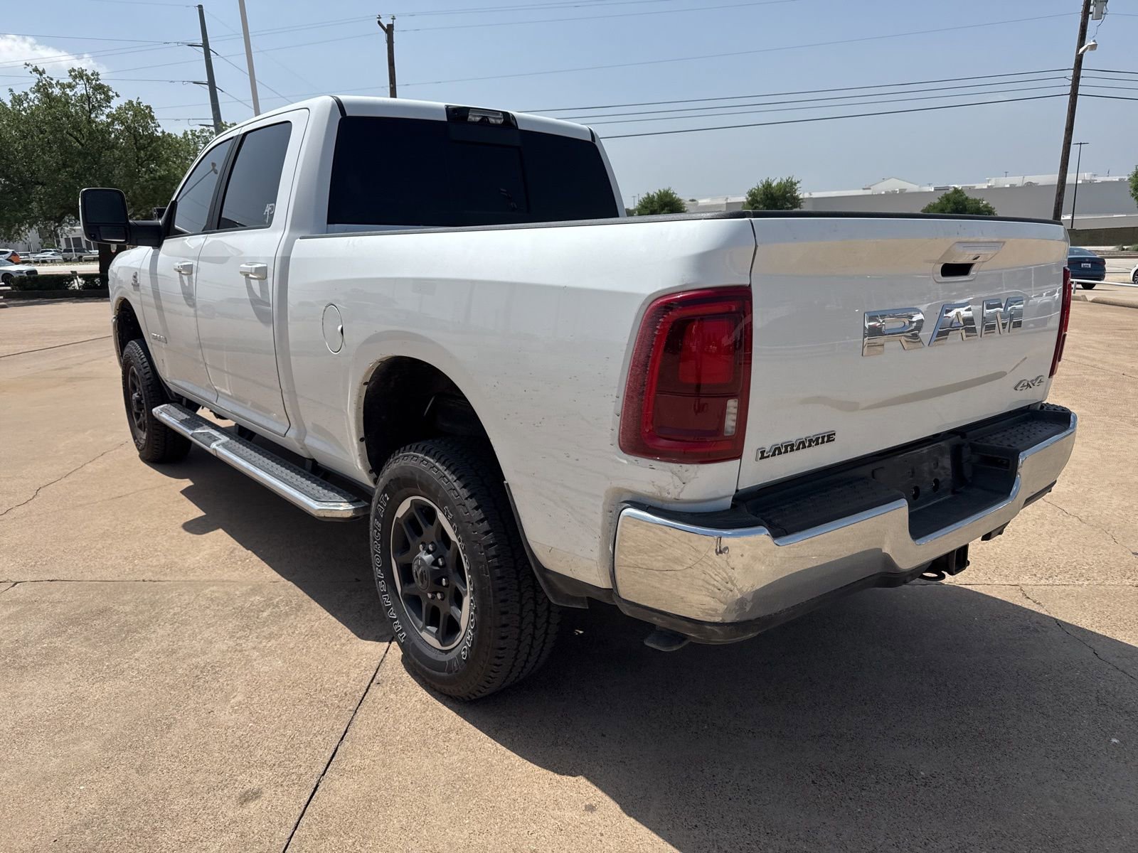 Used 2025 RAM 2500 Laramie AWD/4WD image 5