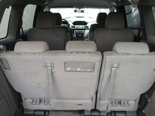 Used 2012 Honda Odyssey LX image 14