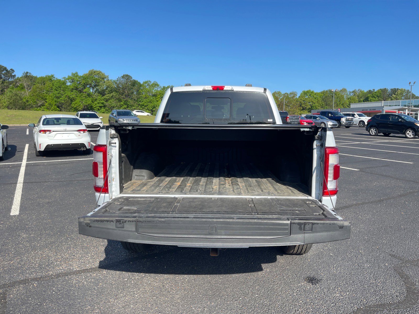 Used 2021 Ford F150 Lariat w/ Equipment Group 502A High image 16