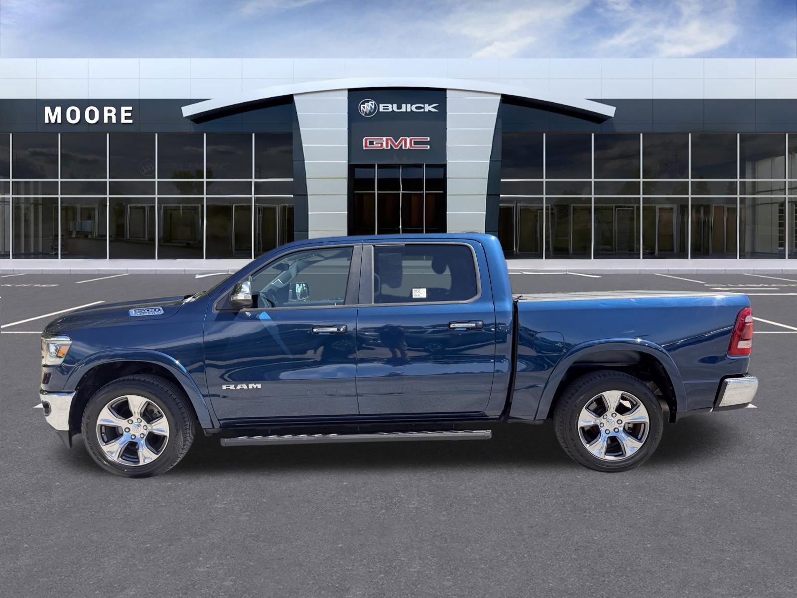 Used 2022 RAM 1500 Laramie AWD/4WD image 6