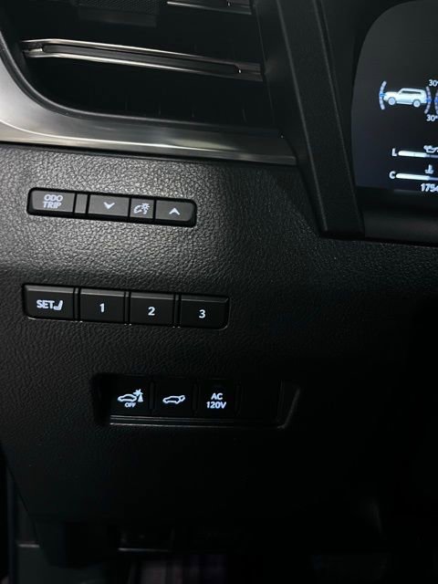 Used 2024 Lexus GX 550 w/ Cold Area Package AWD/4WD image 24