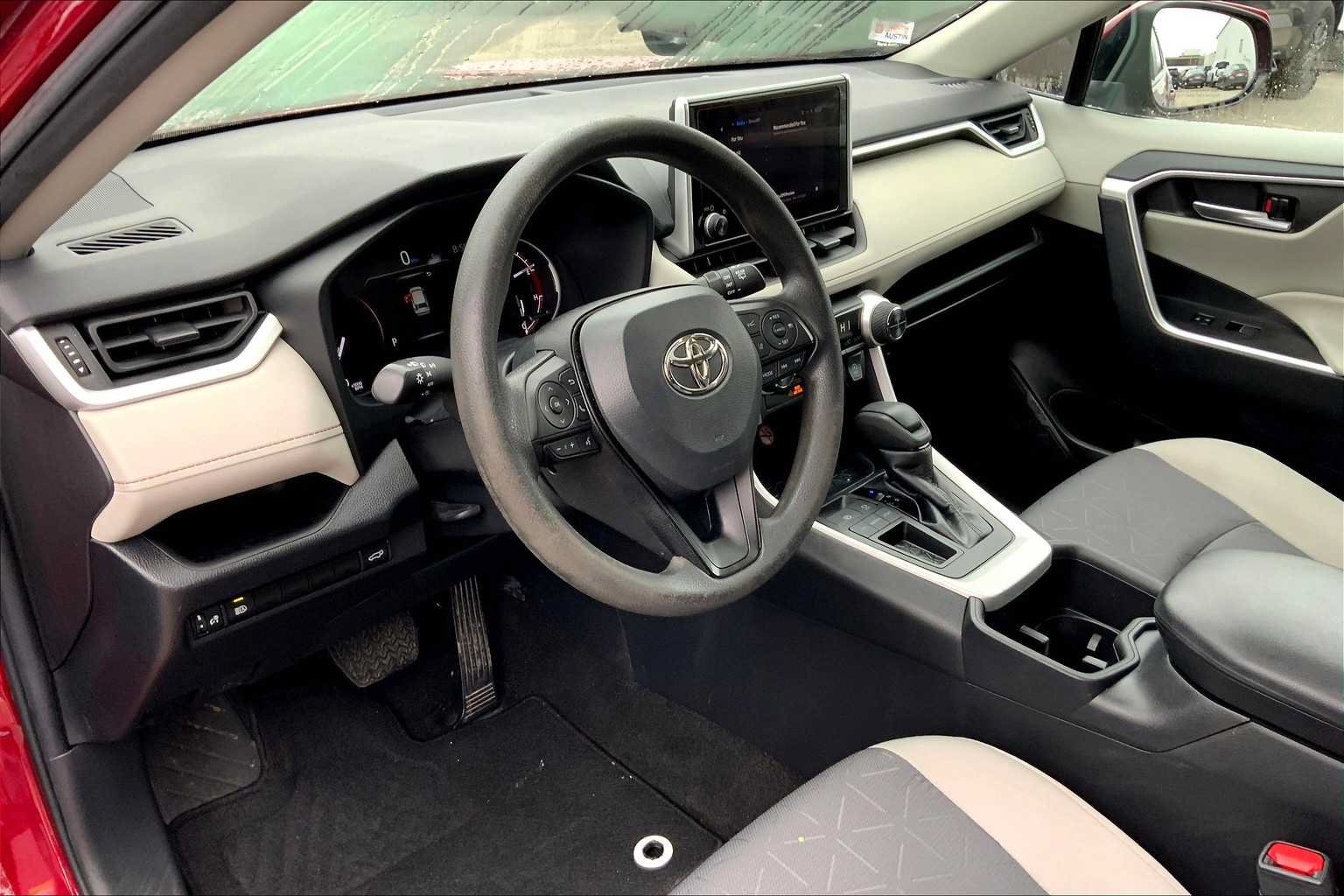 Used 2023 Toyota RAV4 XLE w/ Convenience Package FWD image 18